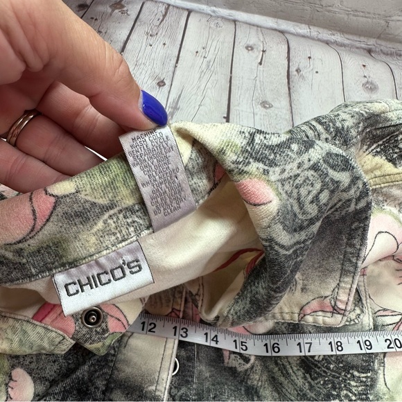 Chico's XL Floral Bomber Jacket - Pink and Green Chicos Sz 3 - Picture 7 of 9